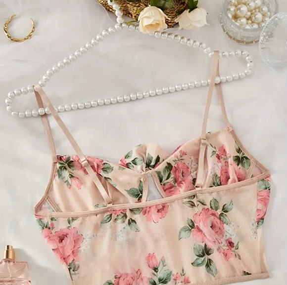 Elegant Floral Print Mesh Cami Top - Semi-Sheer, Stretchy Polyester Blend - Picture 2 of 5